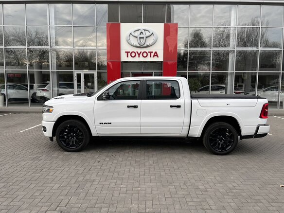 2025 Ram 1500 Crew Cab V Рестайлинг, белый, 10800000 рублей - вид 7