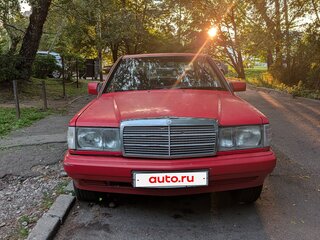 1992 Mercedes-Benz 190 (W201), красный, 150000 рублей, вид 2