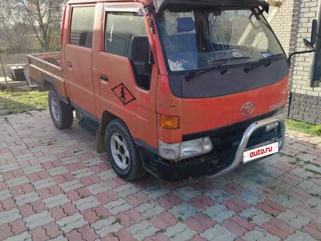 1996 Toyota Dyna, оранжевый, 700000 рублей, вид 2