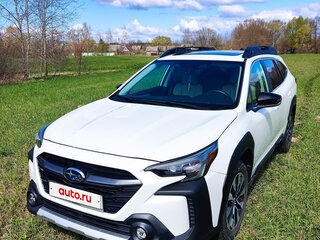 2025 Subaru Outback VI Рестайлинг, белый, 3000000 рублей, вид 2