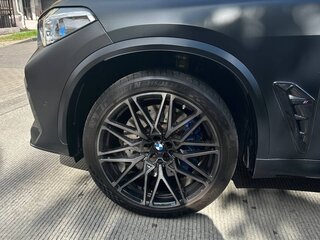 2021 BMW X5 M Competition III (F95), чёрный, 7687472 рублей, вид 4