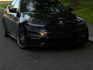 2017 BMW 5 серии 530d xDrive VII (G30/G31/G38), чёрный, 4700000 рублей, вид 4