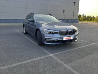2019 BMW 5 серии 520d xDrive VII (G30/G31/G38), серый, 2400000 рублей, вид 4