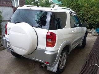 2000 Toyota RAV4 II (XA20), белый, 680000 рублей, вид 3