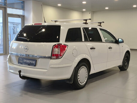 2012 Opel Astra H Рестайлинг, белый, 295000 рублей, вид 5