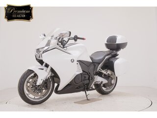 2010 Honda VFR 1200, белый, 691000 рублей, вид 4