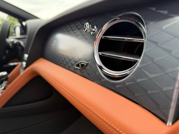 2024 Bentley Bentayga I Рестайлинг, серый - вид 18
