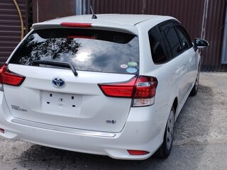 2018 Toyota Corolla Fielder XI (E160, E170) Рестайлинг 2, белый, 1435000 рублей, вид 4