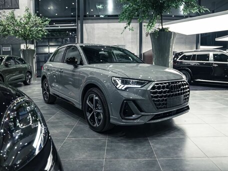 Audi Q3 II (F3)