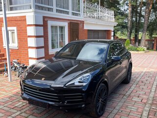2020 Porsche Cayenne S III, чёрный, 7090000 рублей, вид 2