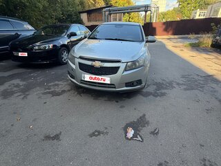 2011 Chevrolet Cruze I, серебристый, 435000 рублей, вид 3