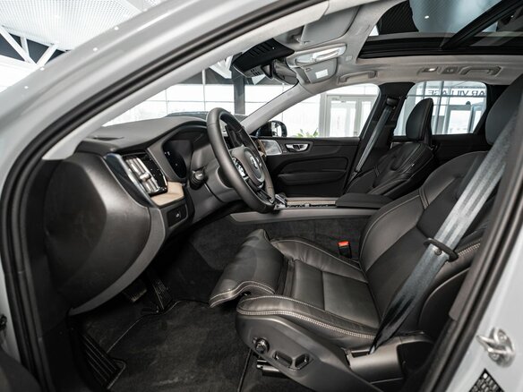 2026 Volvo XC60 II Рестайлинг 2, серый - вид 12