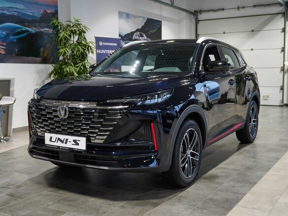 2025 Changan UNI-S I, чёрный