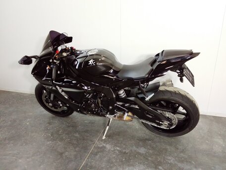 2024 Yamaha YZF-R1, чёрный, 2049000 рублей, вид 3