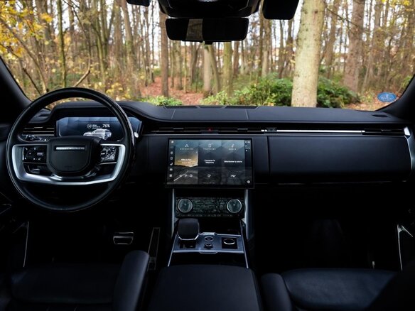 2023 Land Rover Range Rover P460e V, серый - вид 13