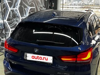 2022 BMW X1 20i xDrive II (F48) Рестайлинг, синий, 5200000 рублей, вид 5
