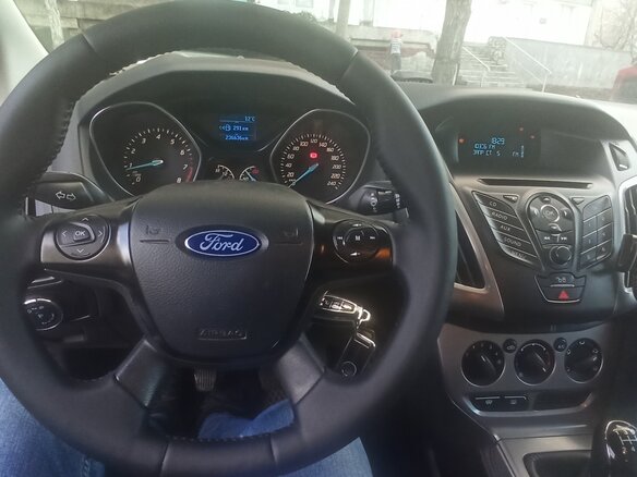 2012 Ford Focus III, серый, 1240000 рублей - вид 4