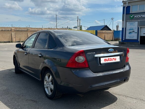 2008 Ford Focus II Рестайлинг, серый, 300000 рублей - вид 3