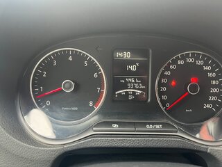 2012 Volkswagen Polo V, белый, 777000 рублей, вид 2