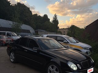 2002 Mercedes-Benz E-Класс 240 III (W211, S211), чёрный, 630000 рублей, вид 3