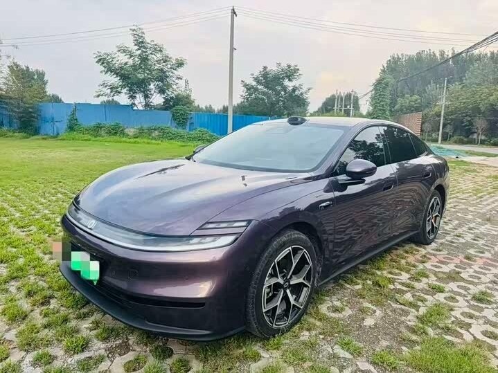 Открыть фотографии: Changan Qiyuan A06