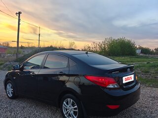 2012 Hyundai Solaris I, чёрный, 540000 рублей, вид 3