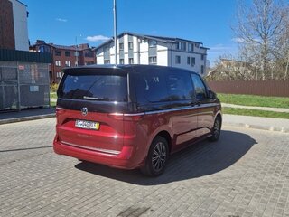2022 Volkswagen Multivan T7, чёрный, 4950000 рублей, вид 4