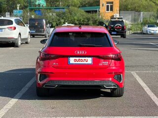2022 Audi A3 Sportback 35 TFSI IV (8Y), пурпурный, 2100000 рублей, вид 5