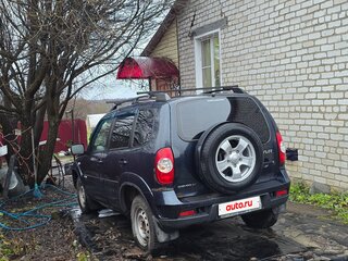 2013 Chevrolet Niva I Рестайлинг, синий, 360000 рублей, вид 3