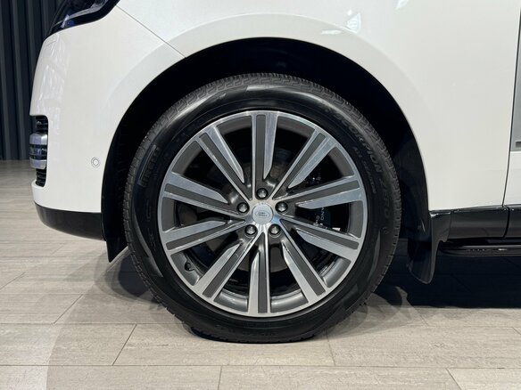 2022 Land Rover Range Rover P530 MHEV V, белый, 18990000 рублей - вид 10