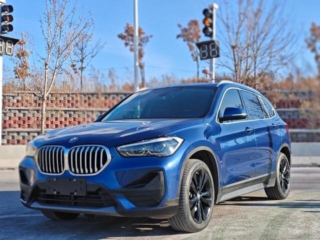 Открыть фотографии: BMW X1 II (F48) Рестайлинг