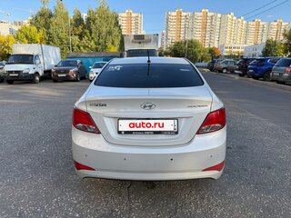 2015 Hyundai Solaris I Рестайлинг, бежевый, 900000 рублей, вид 3