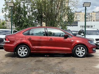 2016 Volkswagen Polo V Рестайлинг, красный, 709000 рублей, вид 5