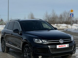 2013 Volkswagen Touareg II, чёрный, 2299000 рублей, вид 3