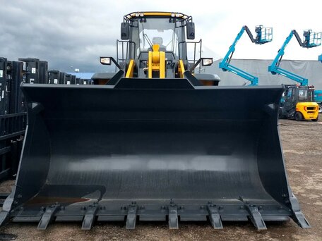 2025 LiuGong CLG 877, жёлтый, 16000000 рублей, вид 5
