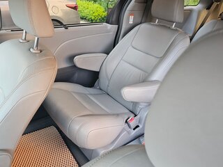 2018 Toyota Sienna III Рестайлинг 2, чёрный, 2950000 рублей, вид 4