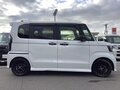 2022 Honda N-BOX II Рестайлинг, белый - вид 2