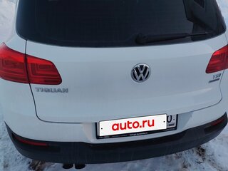 2013 Volkswagen Tiguan I Рестайлинг, белый, 900000 рублей, вид 3