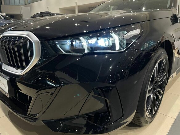 2025 BMW 5 серии 530Li xDrive VIII (G60/G61/G68), чёрный - вид 7