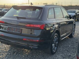 2026 Audi Q7 45 TFSI II (4M) Рестайлинг 2, чёрный, 11950000 рублей, вид 4