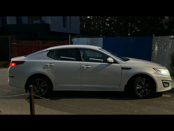 2014 Kia Optima III Рестайлинг, белый - вид 19
