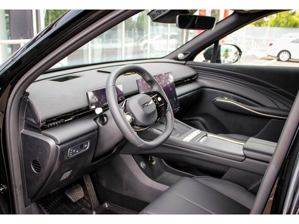 2026 Omoda C7, чёрный, 3499000 рублей - вид 6