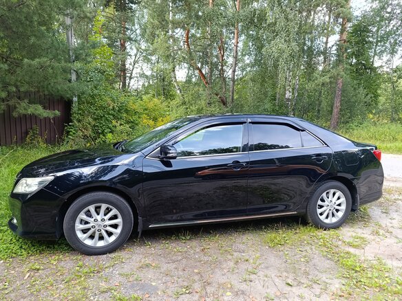 2013 Toyota Camry VII (XV50), чёрный - вид 1