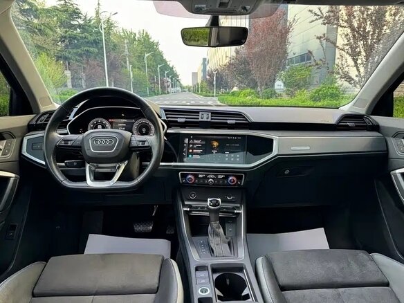2023 Audi Q3 35 TFSI II (F3), серый, 2570000 рублей - вид 16
