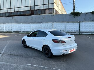 2011 Mazda 3 II (BL) Рестайлинг, белый, 790000 рублей, вид 4