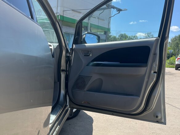 2006 Mitsubishi Grandis I, серебристый, 580000 рублей - вид 27