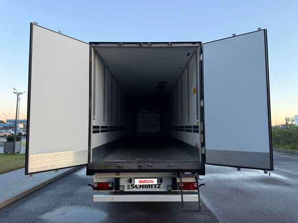 2023 Schmitz Cargobull SKO, белый - вид 21