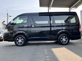 2023 Toyota HiAce H200 Рестайлинг, чёрный, 4654000 рублей, вид 5