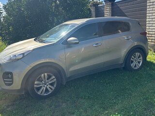 2017 Kia Sportage IV, серебристый, 1770000 рублей, вид 2
