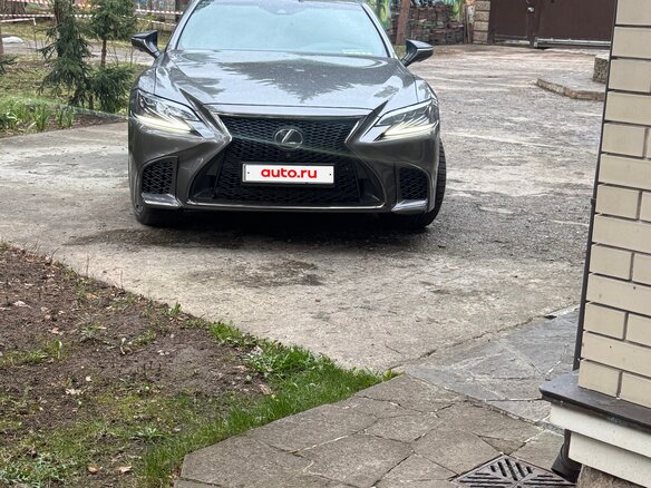 2018 Lexus LS 500 V, серый, 4900000 рублей